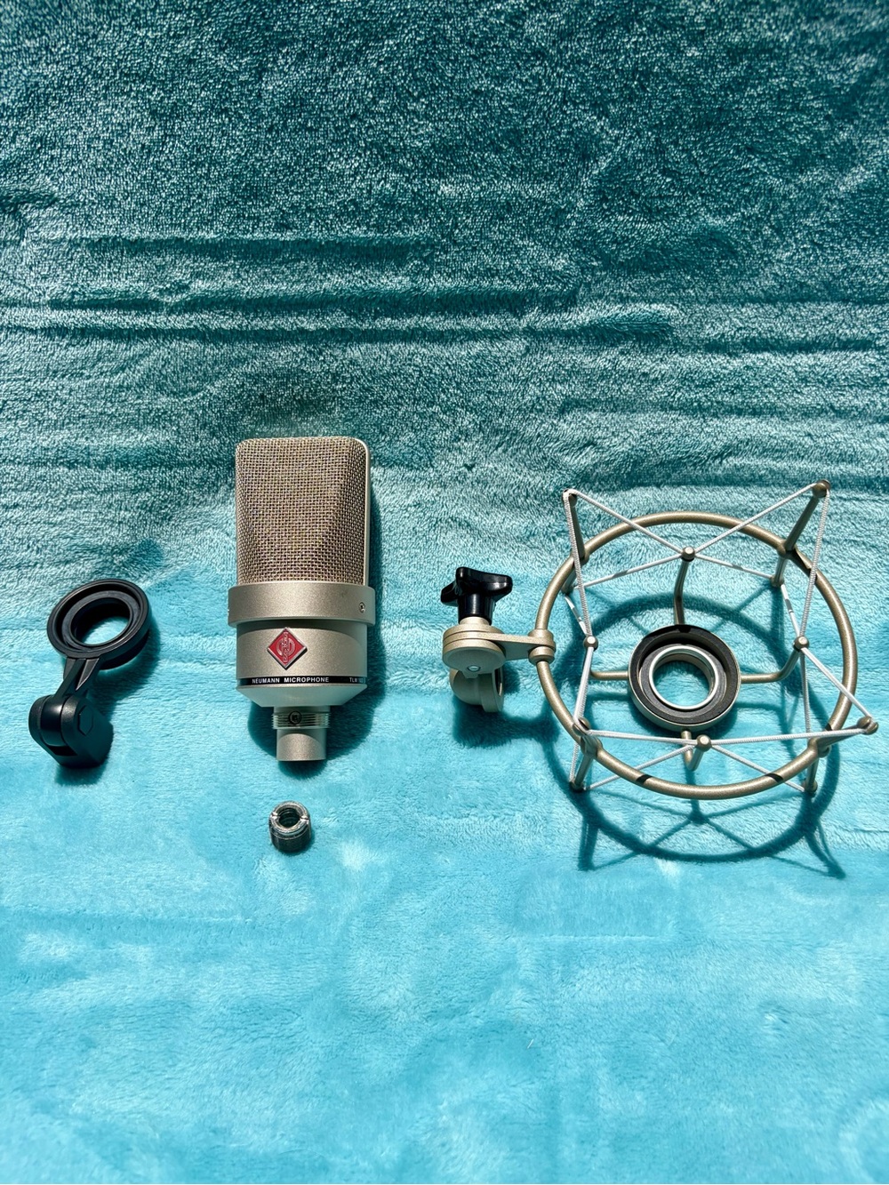 Neumann TLM 103 Large-diaphragm Condenser Microphone and Shockmount - Nickel